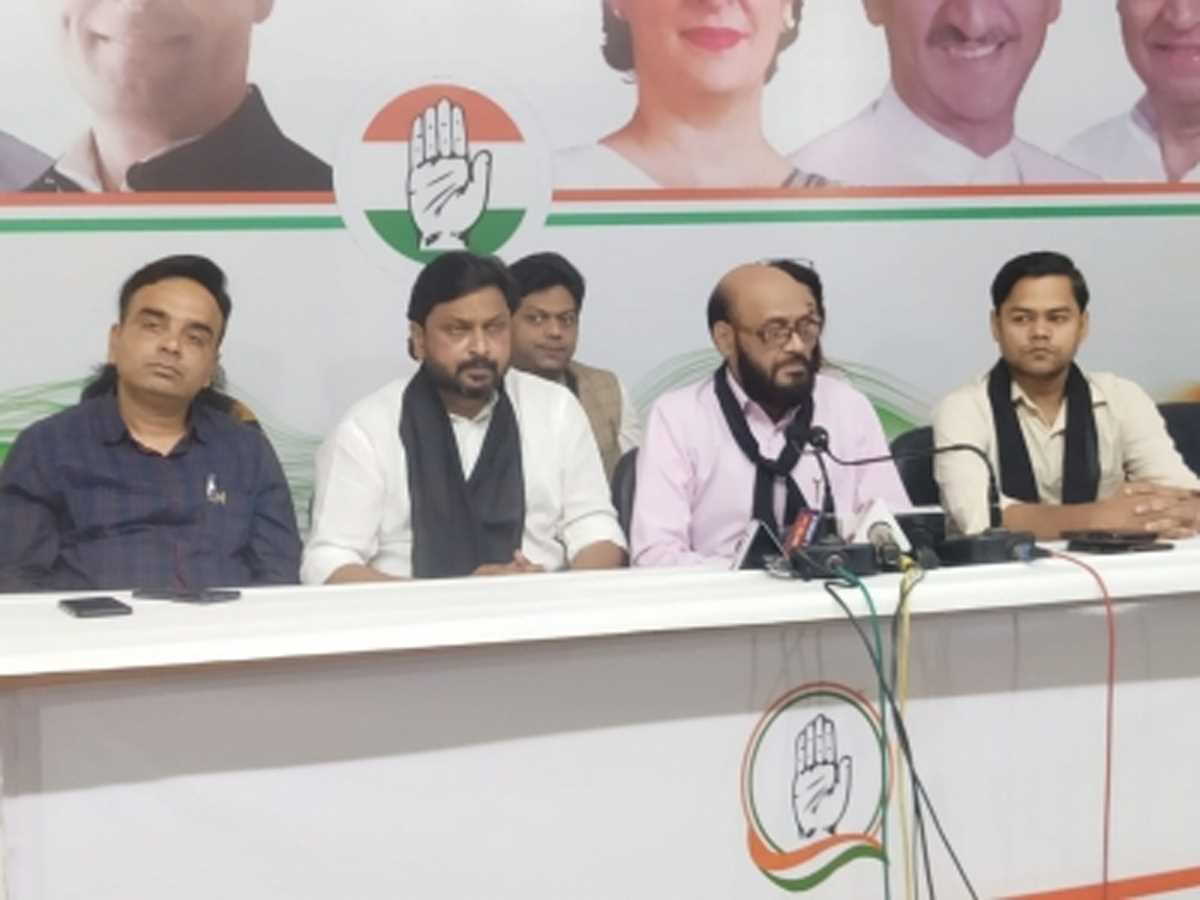 मप्र में आज कांग्रेस मना रही गददार दिवस मप्र में आज कांग्रेस मना रही गददार दिवस